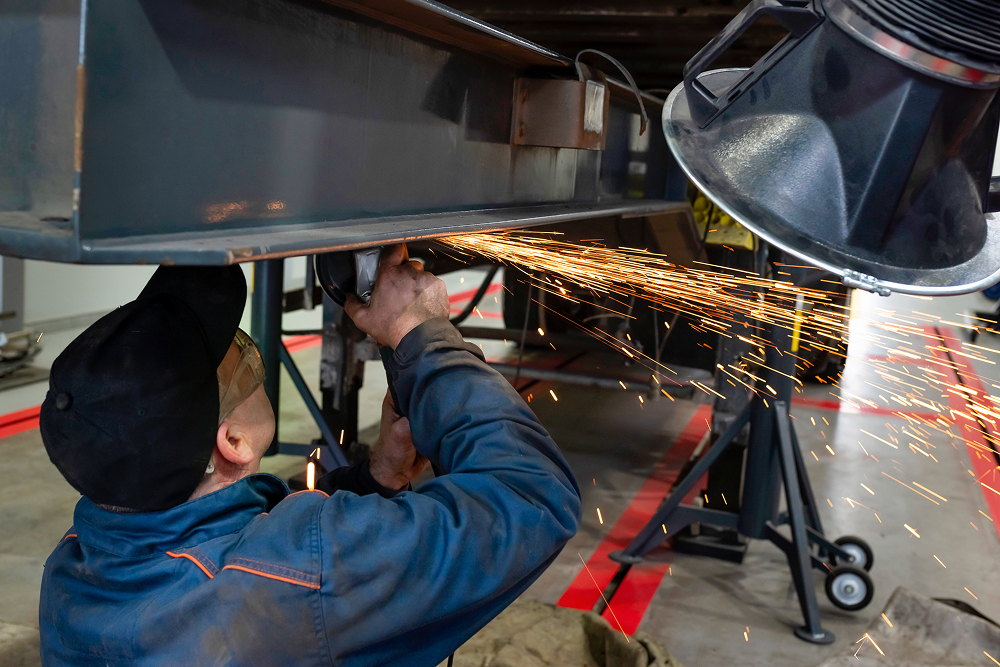 mobile-welding-and-fabrication-emergency-road-service mobile welding and fabrication emergency road service